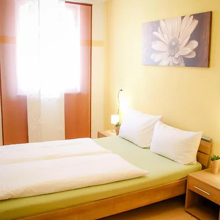 Xxl-ferienwohnung Blumenwiese